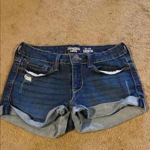 Levi’s shorts